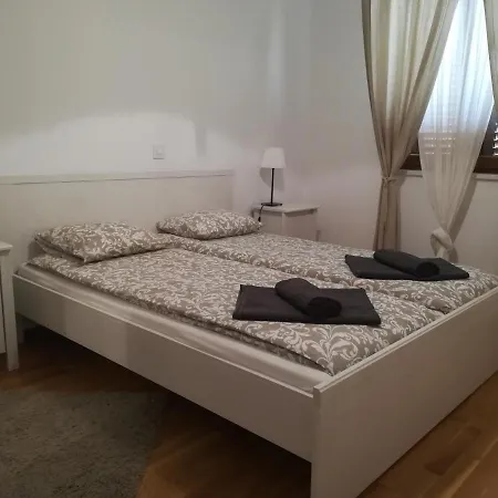 Apartment Rossella Nin